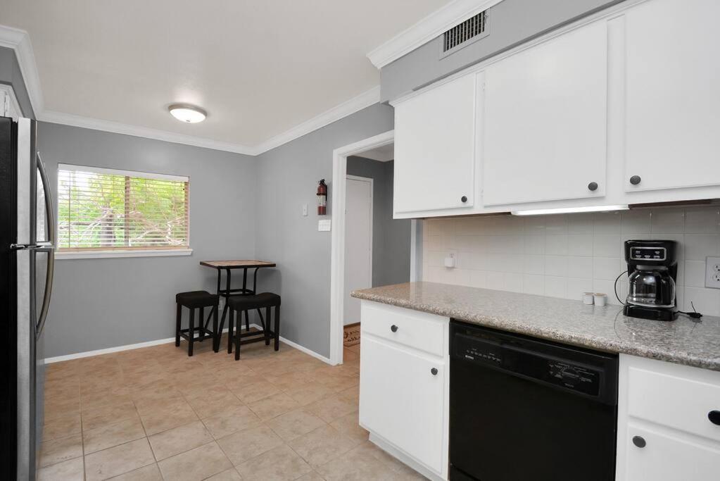 Double Master Suites Condo Near Med Ctr, Nrg Arena 2 Houston Exterior photo