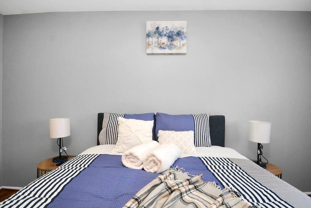 Double Master Suites Condo Near Med Ctr, Nrg Arena 2 Houston Exterior photo