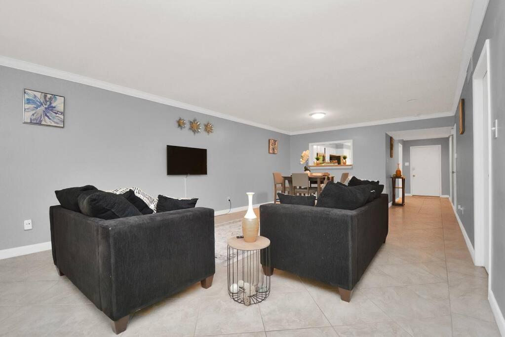Double Master Suites Condo Near Med Ctr, Nrg Arena 2 Houston Exterior photo