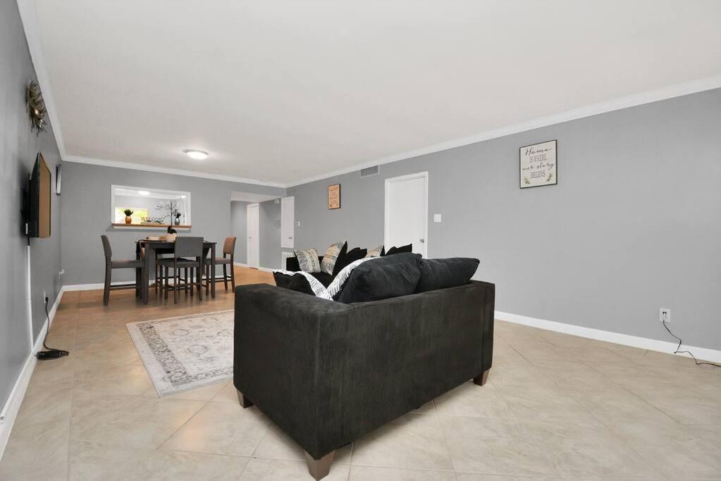 Double Master Suites Condo Near Med Ctr, Nrg Arena 2 Houston Exterior photo